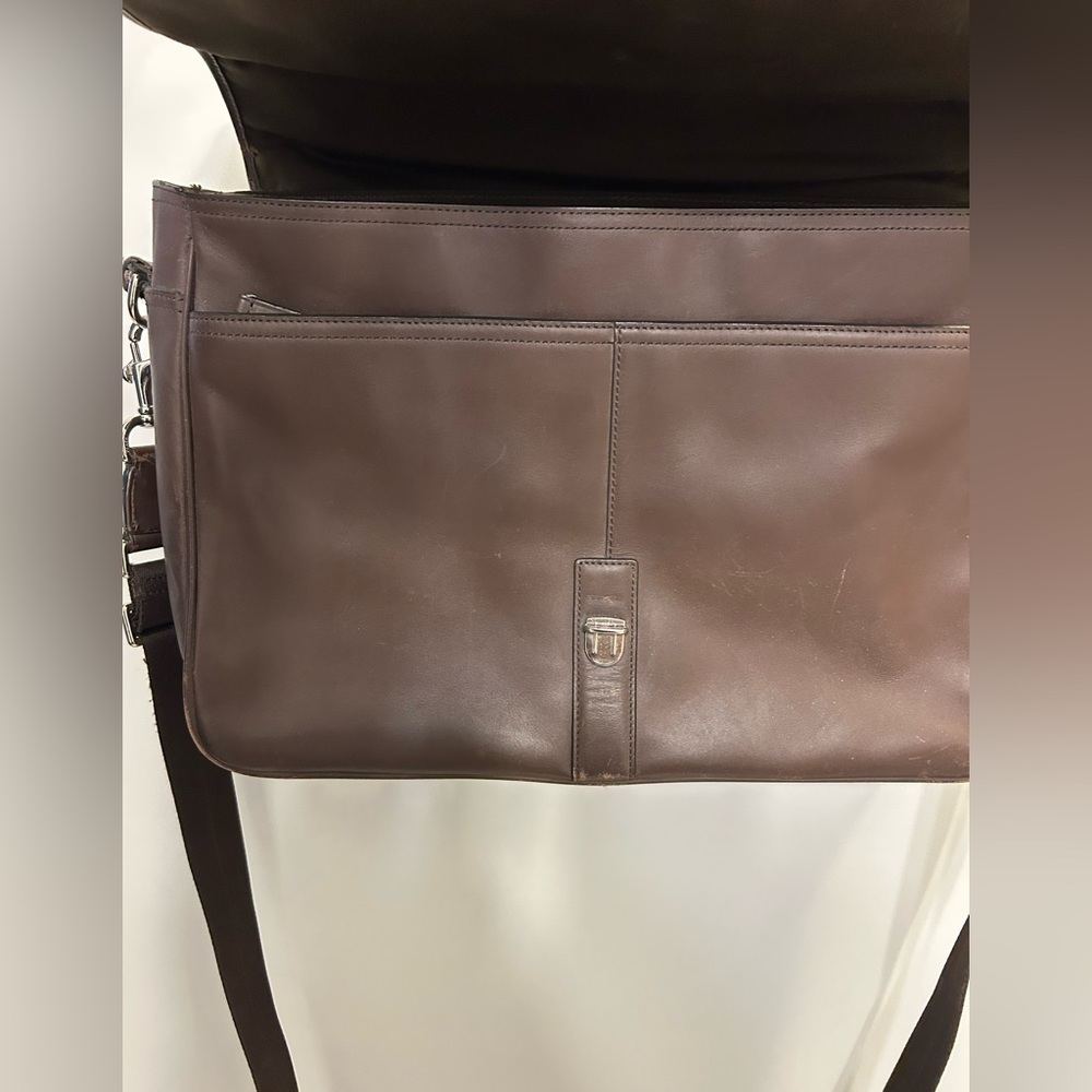 Vintage Coach Lexington Briefcase in Glovetanned Leather - Picture 7 of 14